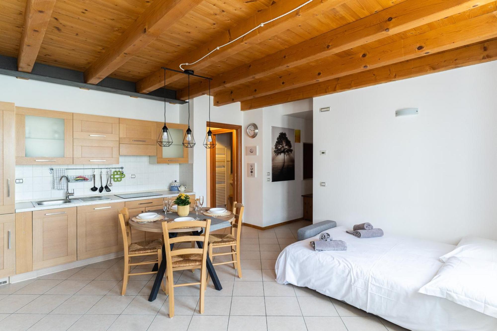 Garda Lake & Relax - Cottage On The Hill Caprino Veronese Exterior photo